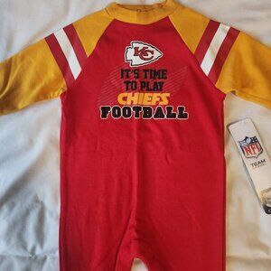 Kansas City Chiefs Gerber onesie, 6-9 months old Baby